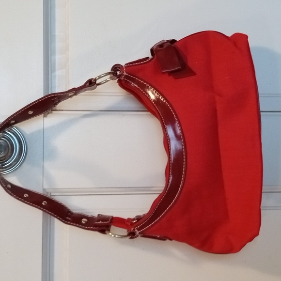 Cute Red Purse - Picture 5 of 5